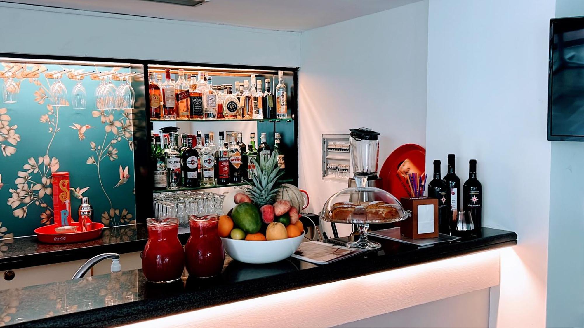Aura Living Hotel Rimini Esterno foto
